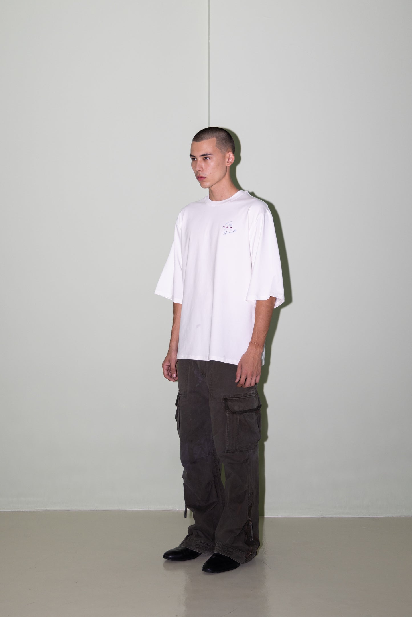 Asly Monocosmic White Short Sleeve