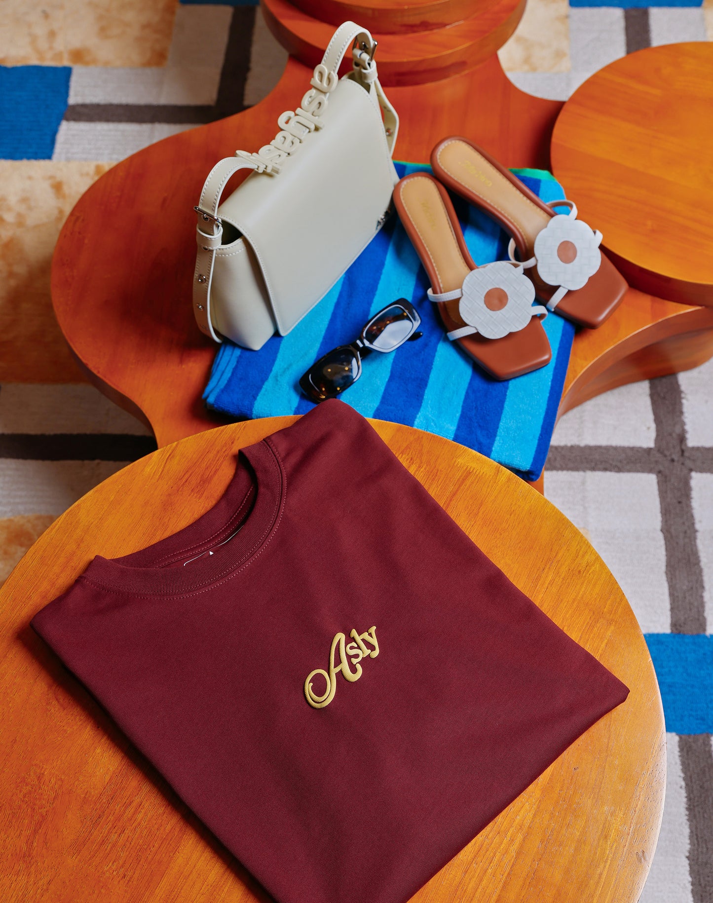 Asly Resort Amber Sand in Long Sleeve