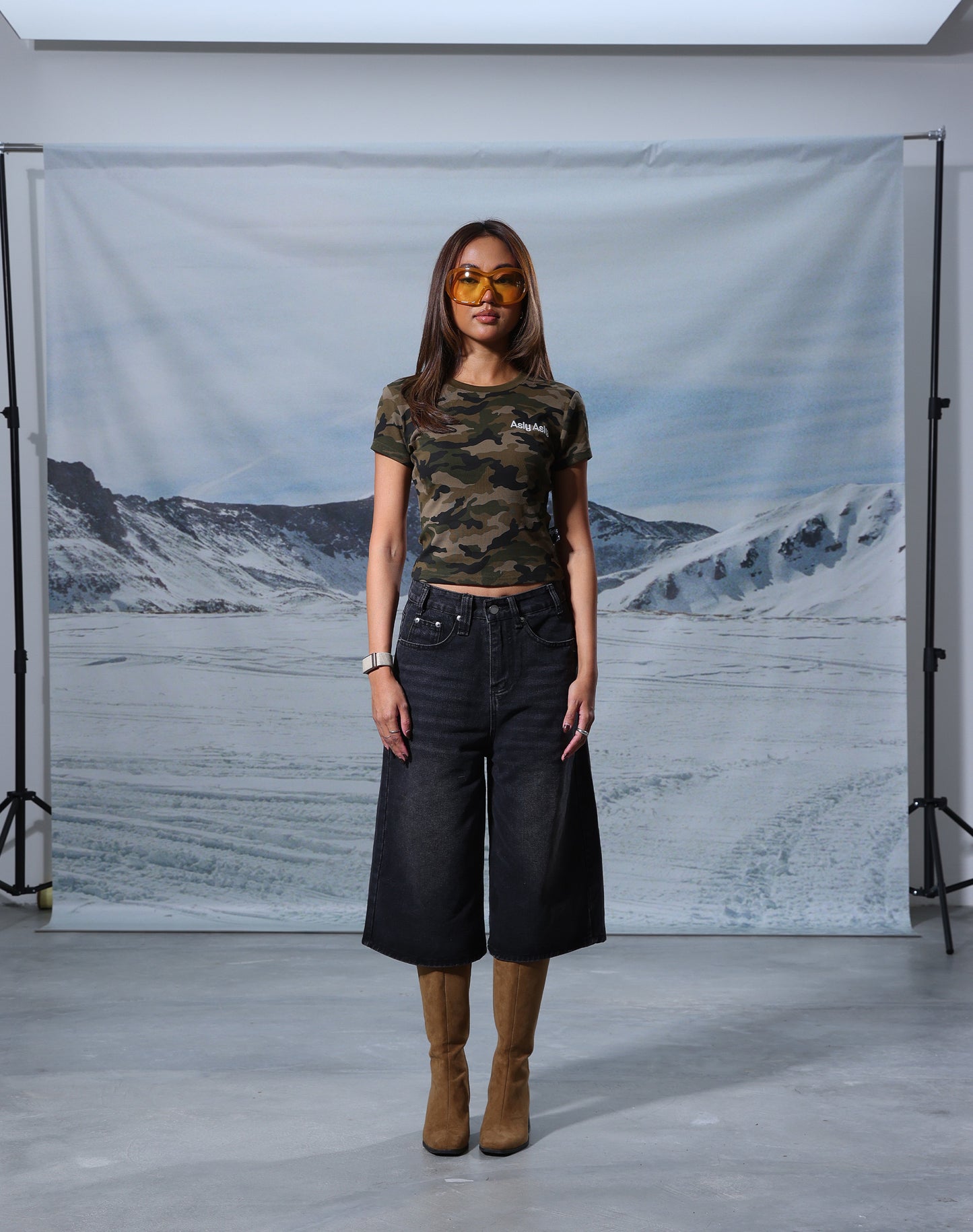 “Basic” Camou In Brown Baby Tee