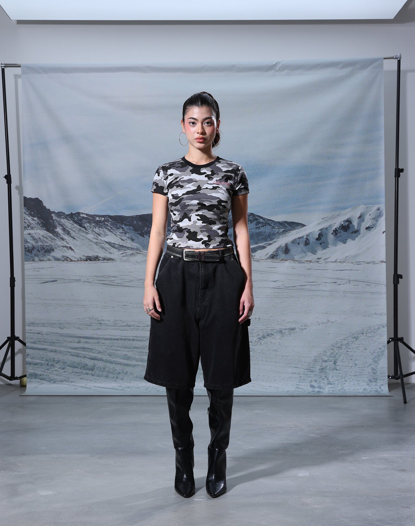 “Basic” Camou In Grey Baby Tee