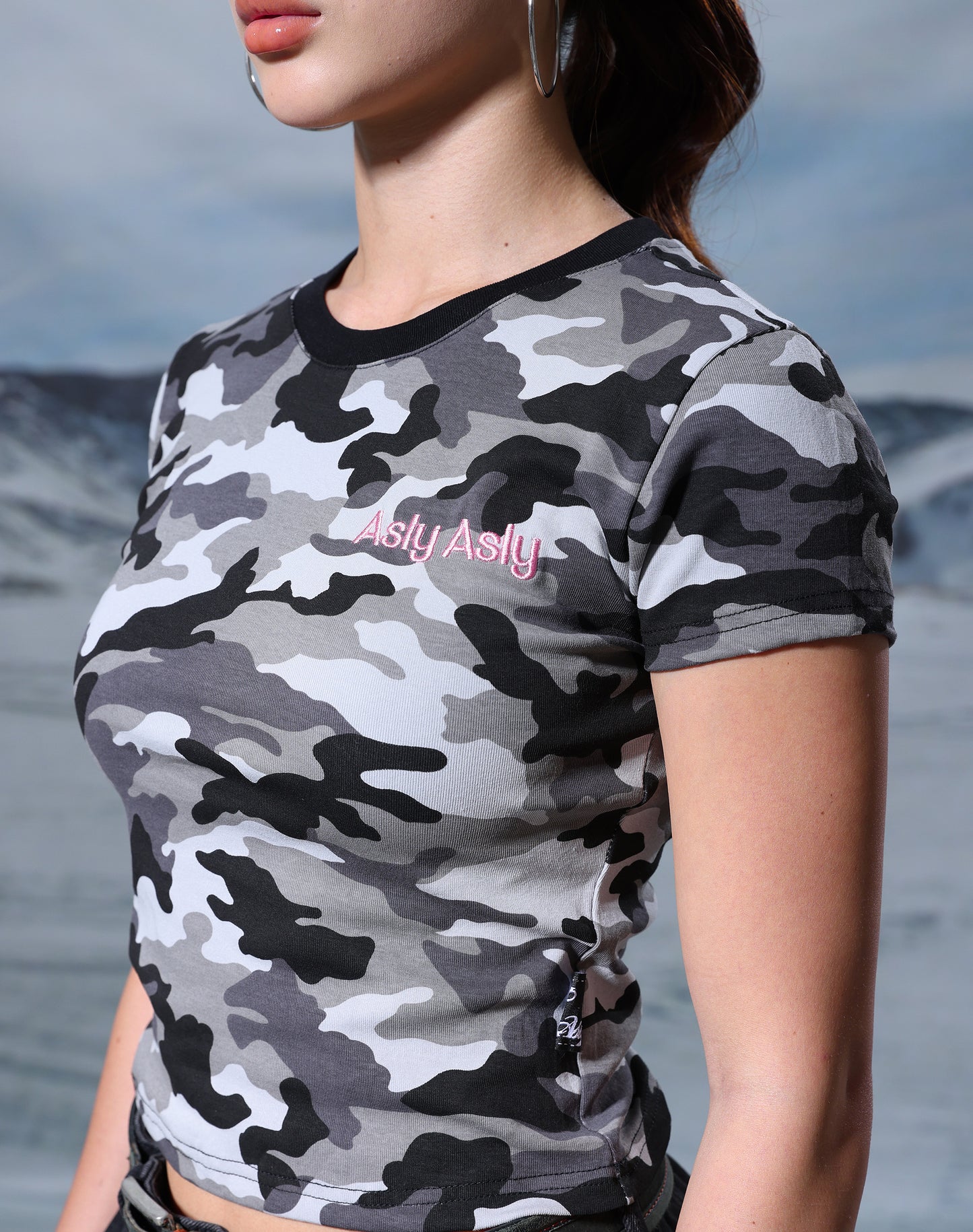 “Basic” Camou In Grey Baby Tee