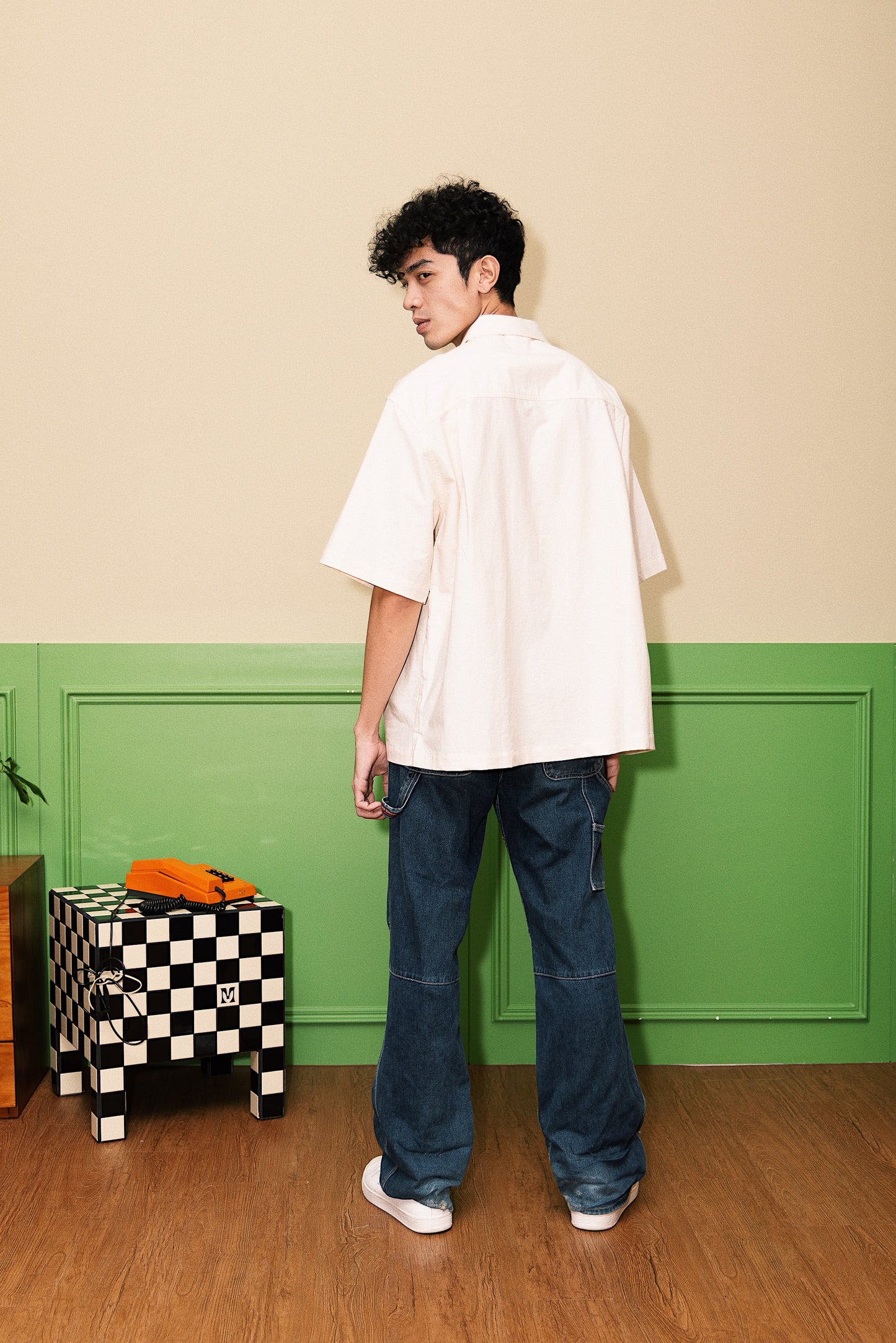 “Letter To Mom” Collar Box Shirt in Milky White