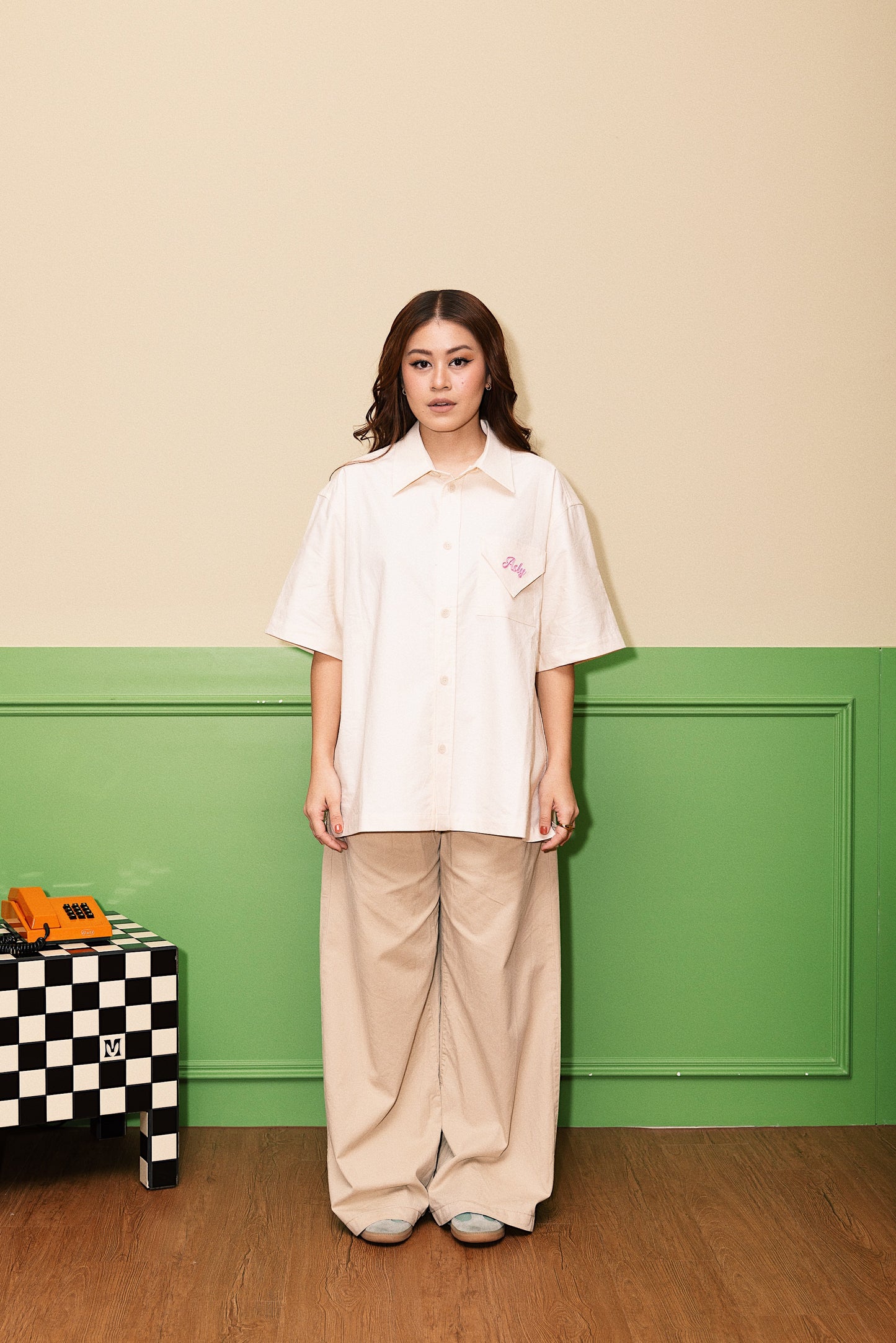 “Letter To Mom” Collar Box Shirt in Milky White