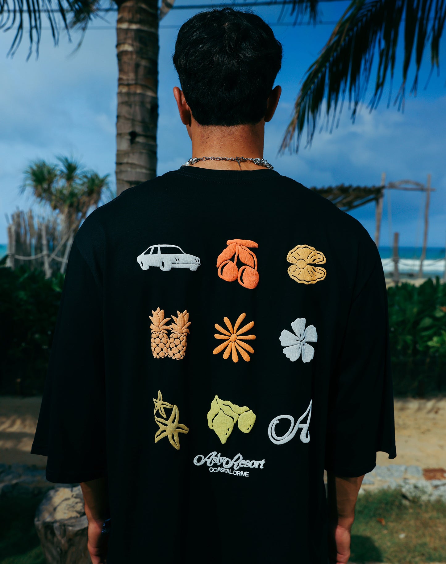 Asly Resort Coastal Noir in Short Sleeve
