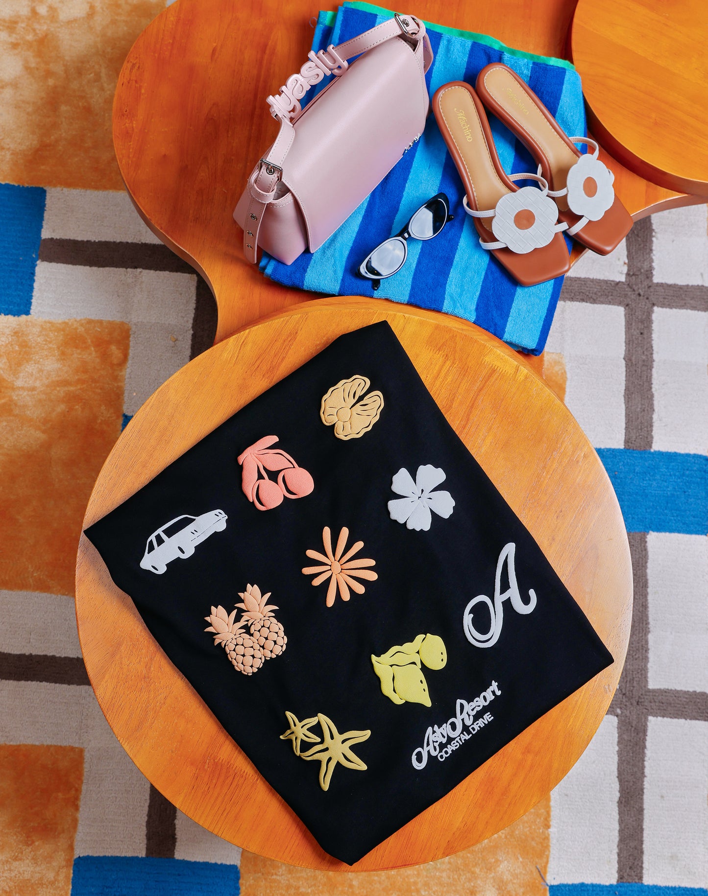 Asly Resort Coastal Noir in Long Sleeve