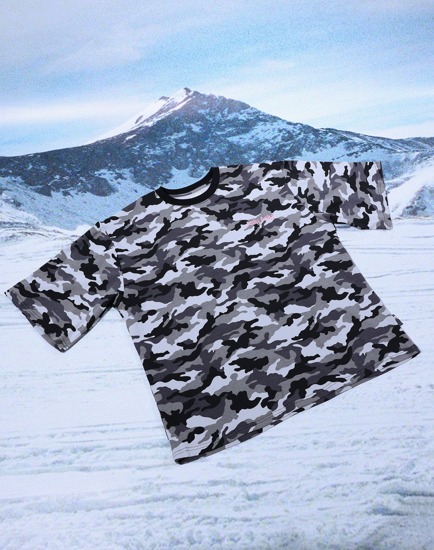 “Basic” Camou In Grey Short Sleeve