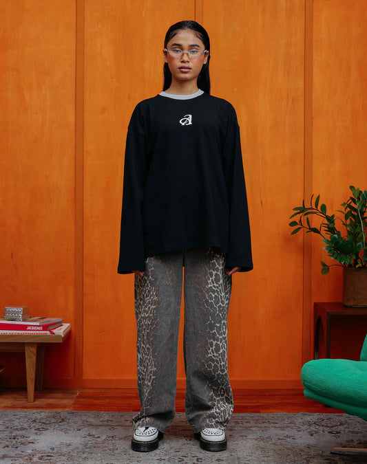 Asly Aura Basic in Black Long Sleeve
