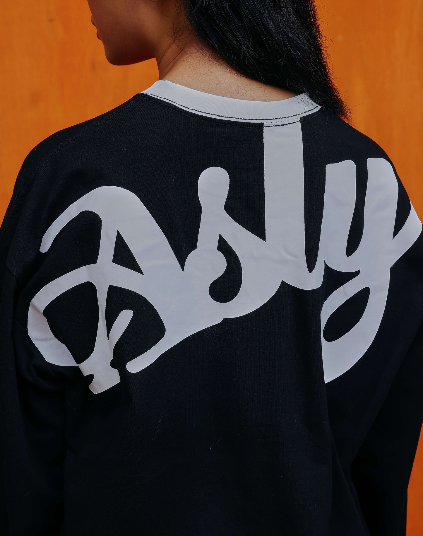 Asly Aura Basic in Black Long Sleeve